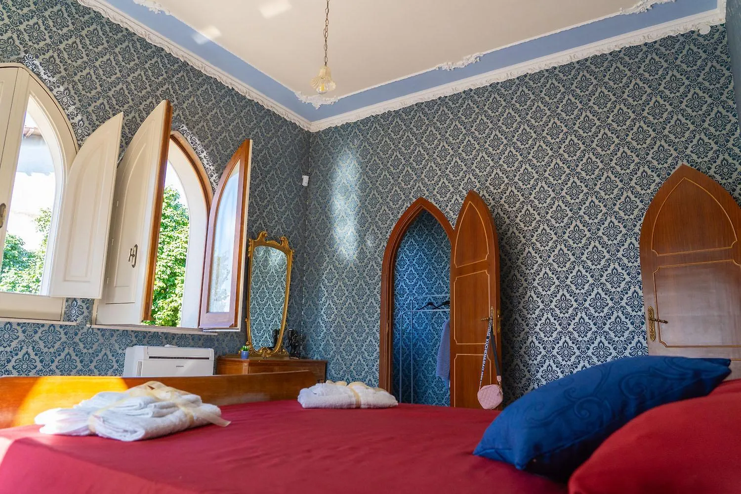 The Castle Of Etna Villa Trecastagni 0*,  İtalya